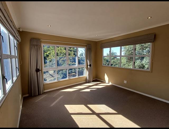 5 BEDROOM HOUSE FOR SALE IN WORLDS VIEW